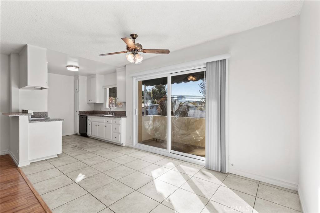 Apartment for rent at 4924 Kester Ave #10, Sherman Oaks, CA 91403
