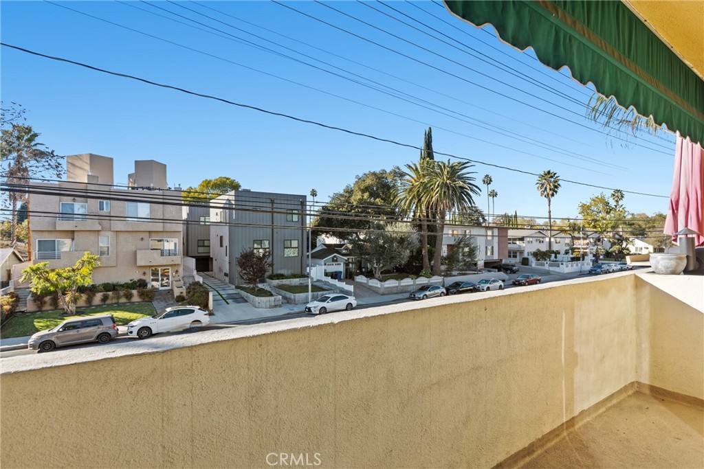 Apartment for rent at 4924 Kester Ave #10, Sherman Oaks, CA 91403