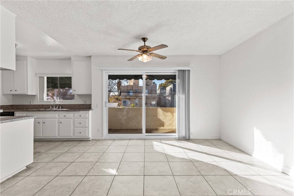 Apartment for rent at 4924 Kester Ave #10, Sherman Oaks, CA 91403