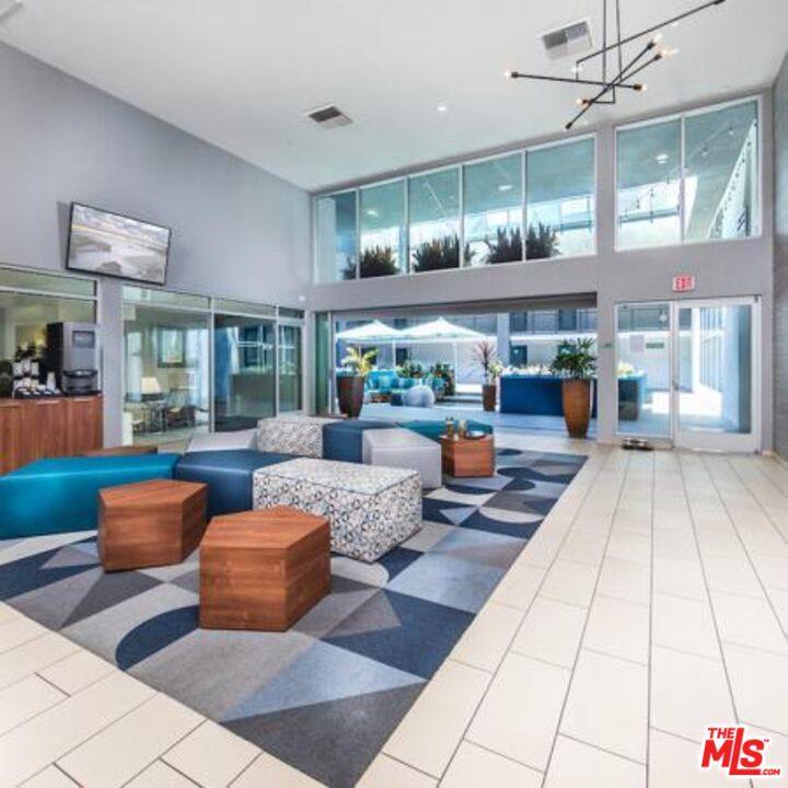 Apartment for rent at 245 Pine Ave #111, Long Beach, CA 90802