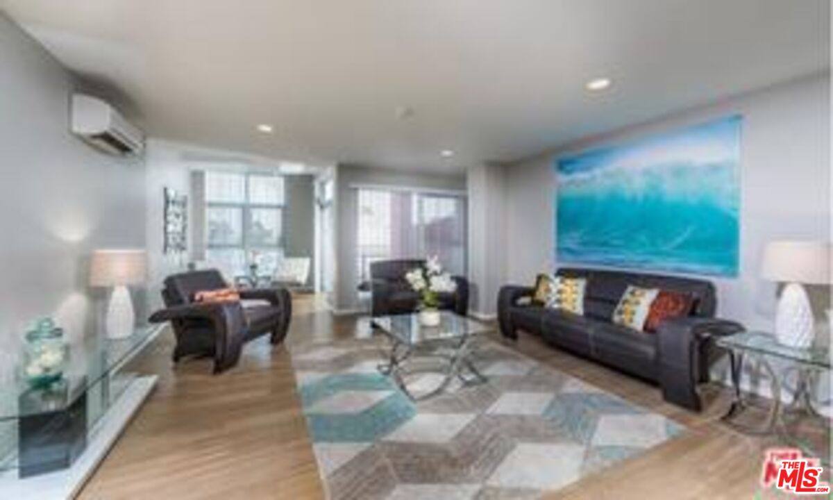Apartment for rent at 245 Pine Ave #111, Long Beach, CA 90802