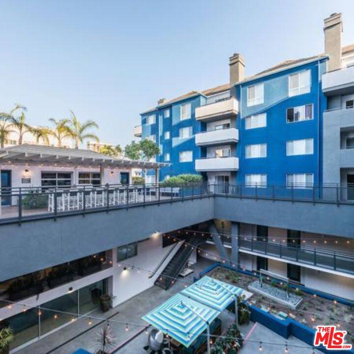 Apartment for rent at 245 Pine Ave #111, Long Beach, CA 90802