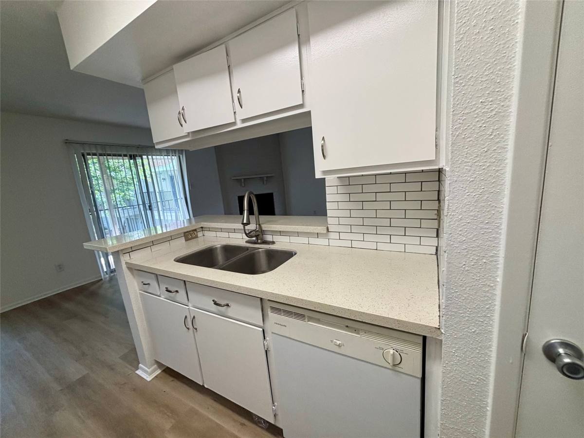 Apartment for rent at 2800 Jeanetta St #2008, Houston, TX 77063
