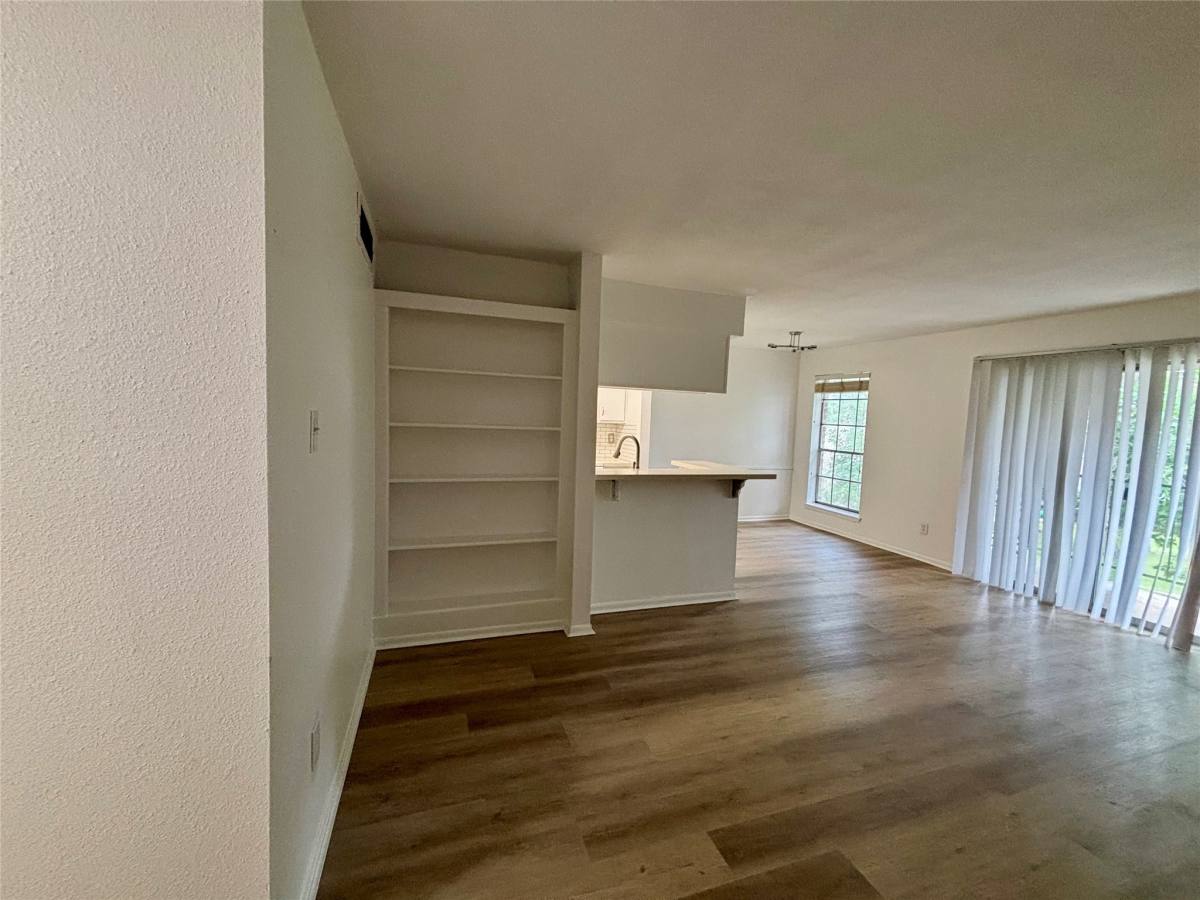 Apartment for rent at 2800 Jeanetta St #2008, Houston, TX 77063