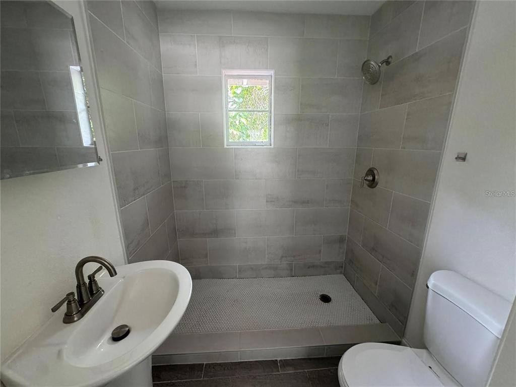 Apartment for rent at 1529 Sadlon Ave, Clearwater, FL 33756