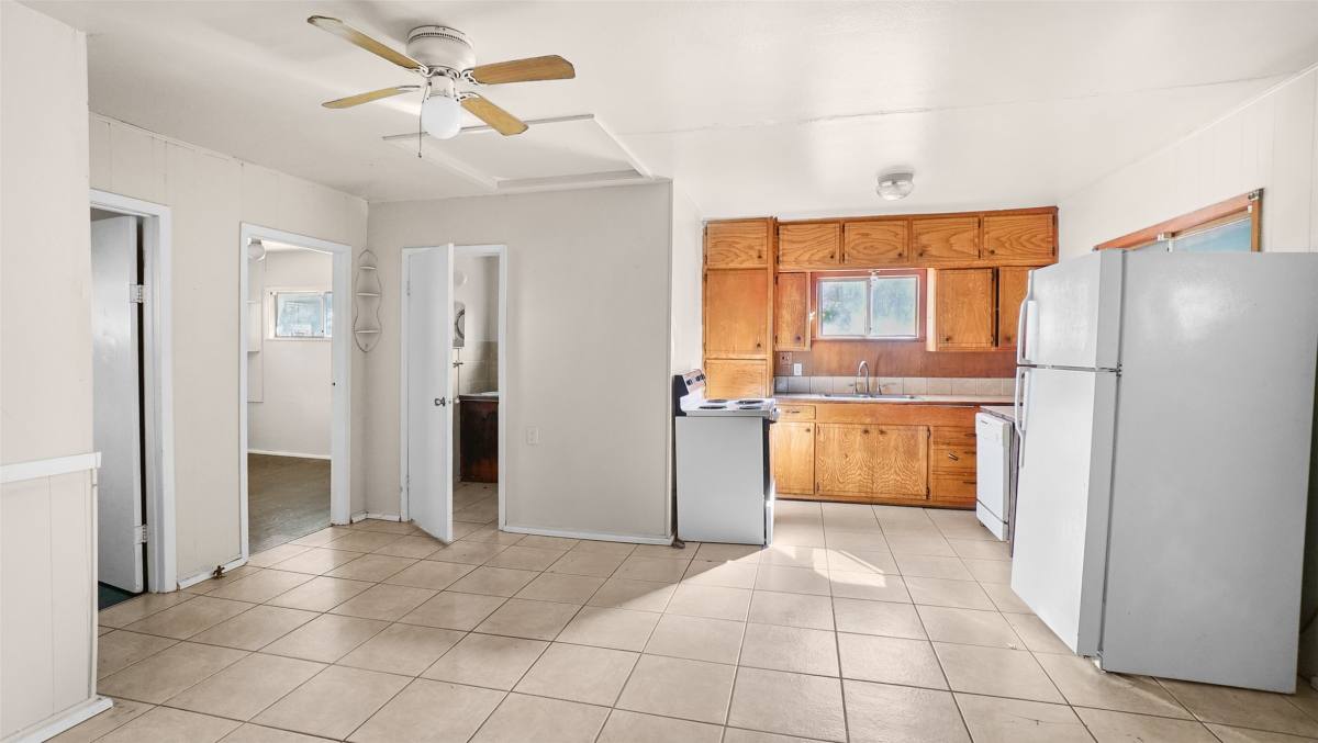 Apartment for rent at 5958 Skylane Dr, Montgomery, TX 77316