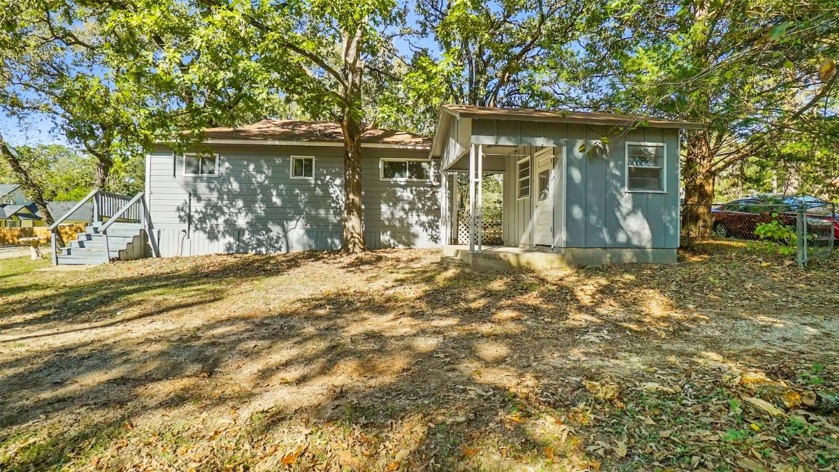 Apartment for rent at 5958 Skylane Dr, Montgomery, TX 77316