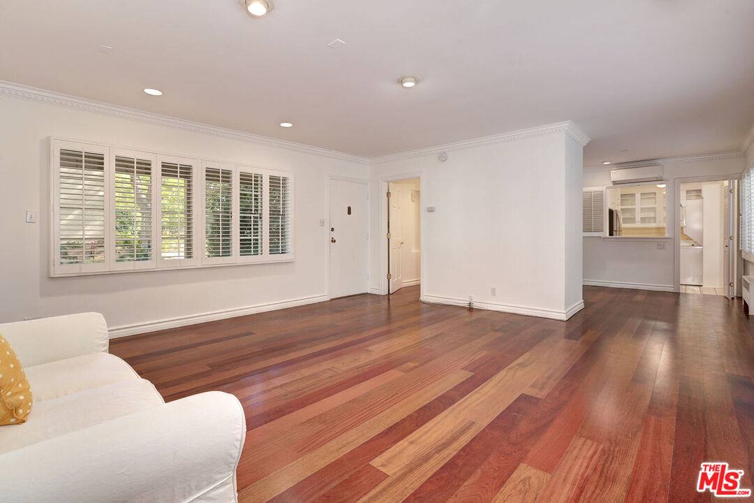 Apartment for rent at 11901 Sunset Blvd #104, Los Angeles, CA 90049