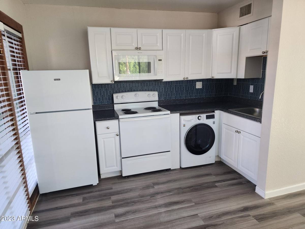 Apartment for rent at 4301 N 24th St, Phoenix, AZ 85016
