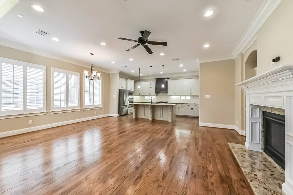 Apartment for rent at 1126 W 16th St #1126C, Houston, TX 77008