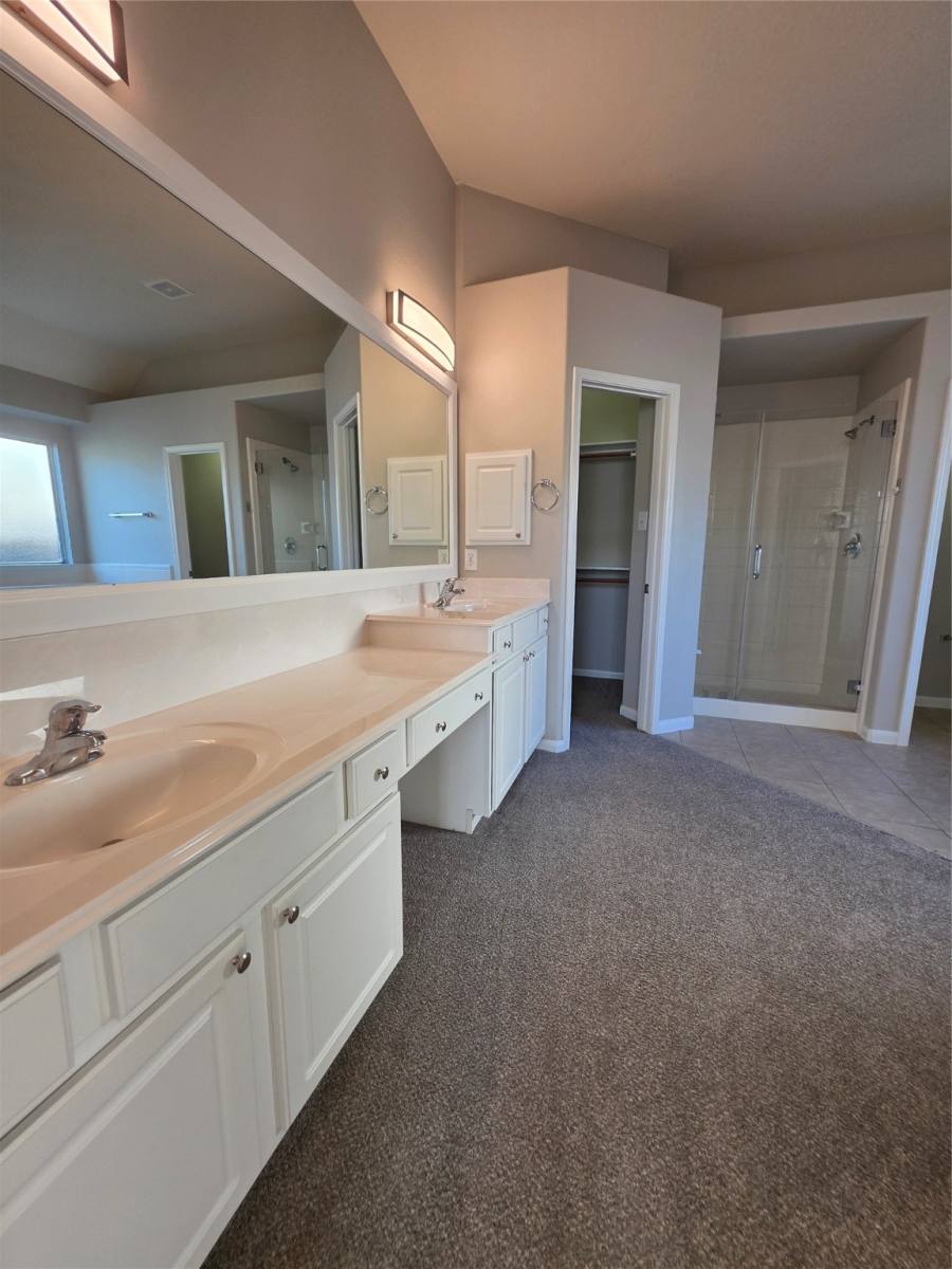 Apartment for rent at 6169 Mitchell Court, League City, TX 77573
