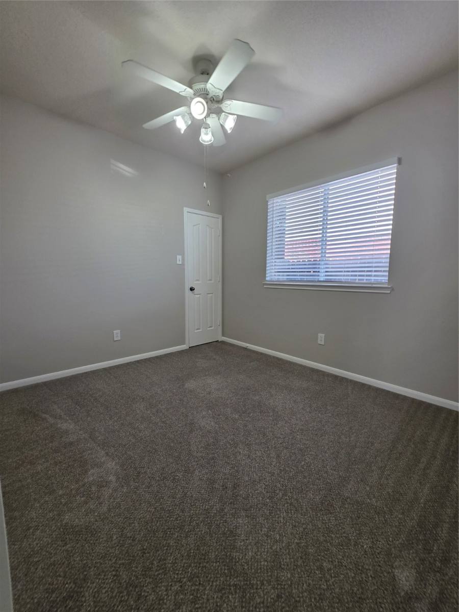 Apartment for rent at 6169 Mitchell Court, League City, TX 77573