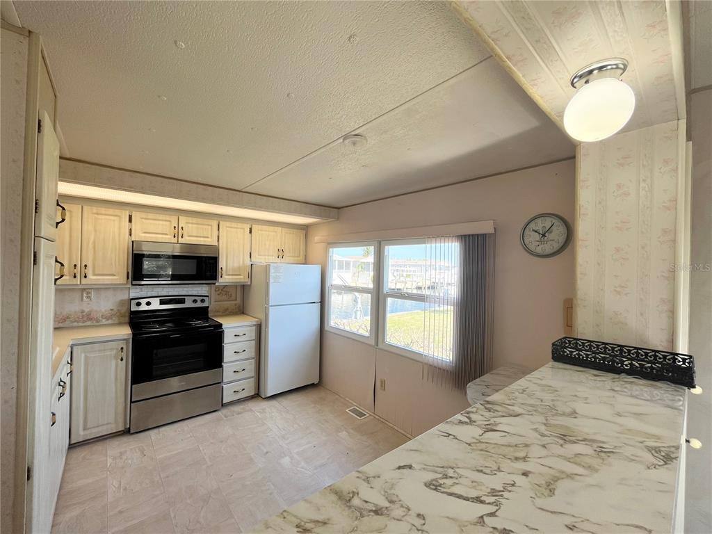 Apartment for rent at 1213 31st Ave W, Palmetto, FL 34221