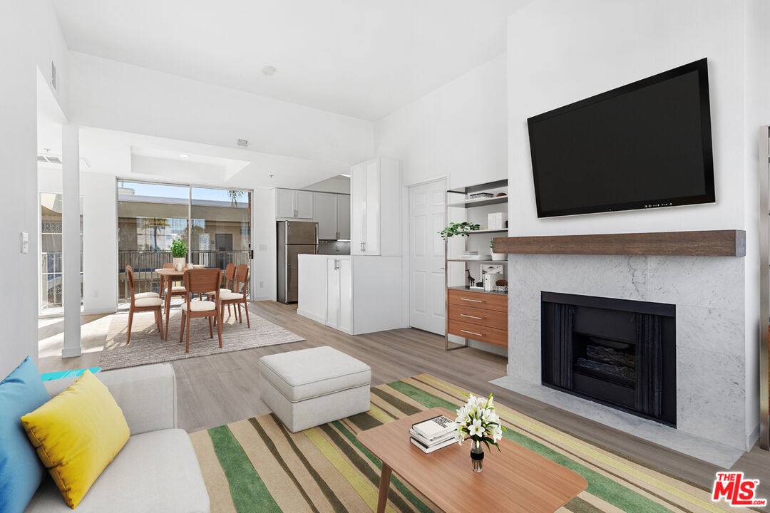 Apartment for rent at 1661 S Bundy Dr #202, Los Angeles, CA 90025
