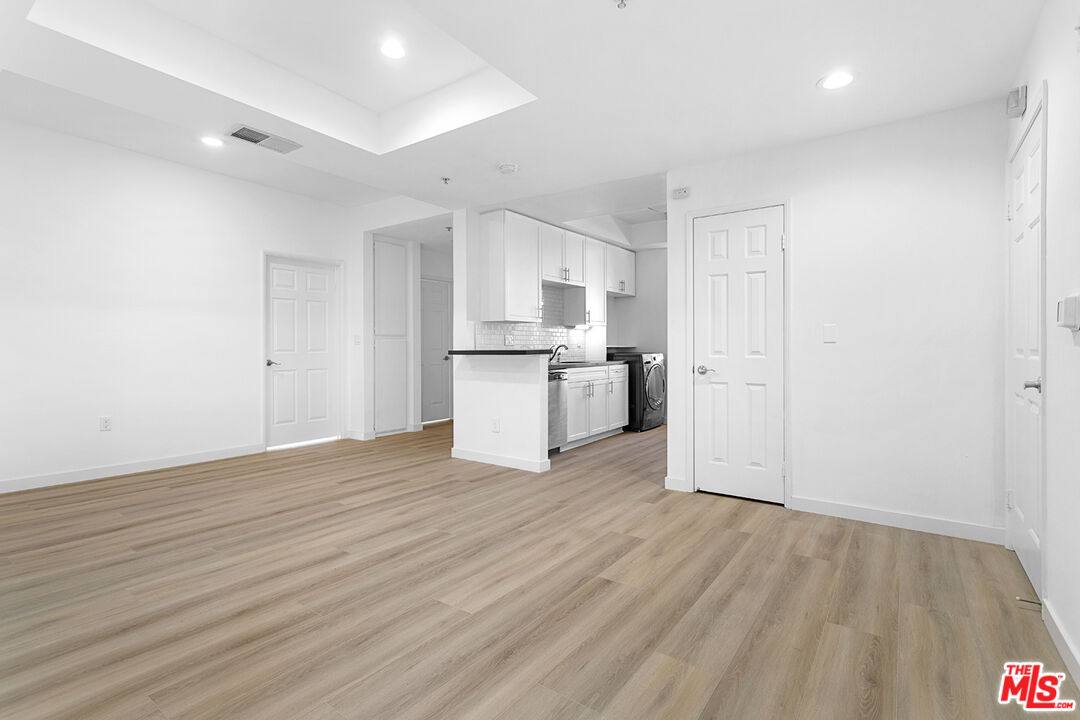 Apartment for rent at 1661 S Bundy Dr #202, Los Angeles, CA 90025