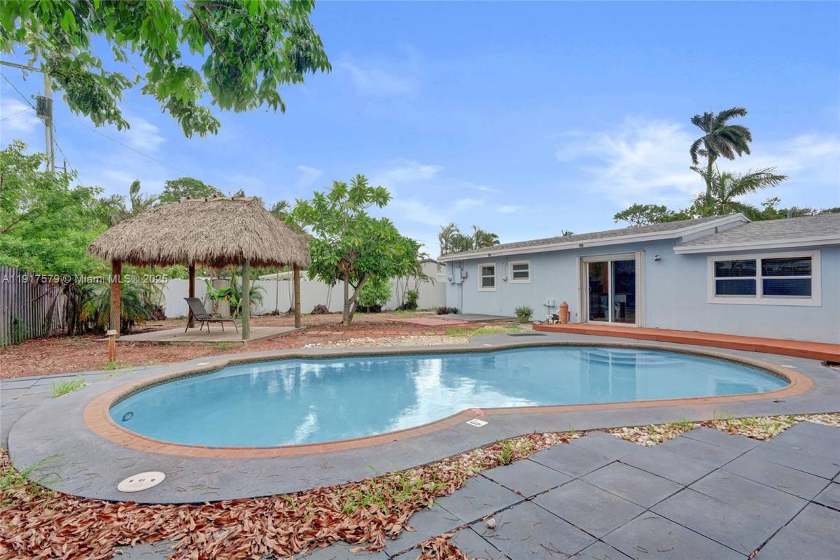 Apartment for rent at 2281 SW 15th St, Fort Lauderdale, FL 33312