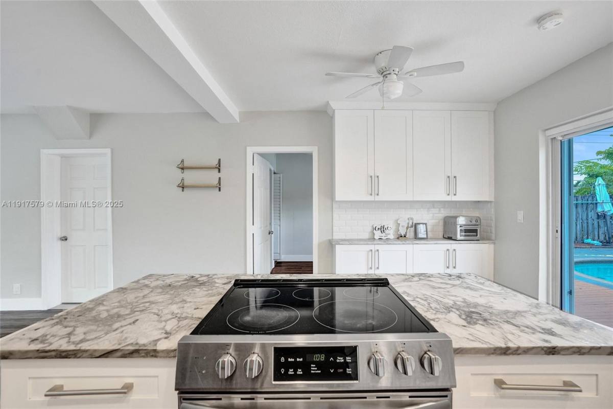 Apartment for rent at 2281 SW 15th St, Fort Lauderdale, FL 33312
