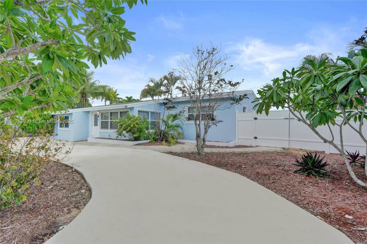 Apartment for rent at 2281 SW 15th St, Fort Lauderdale, FL 33312