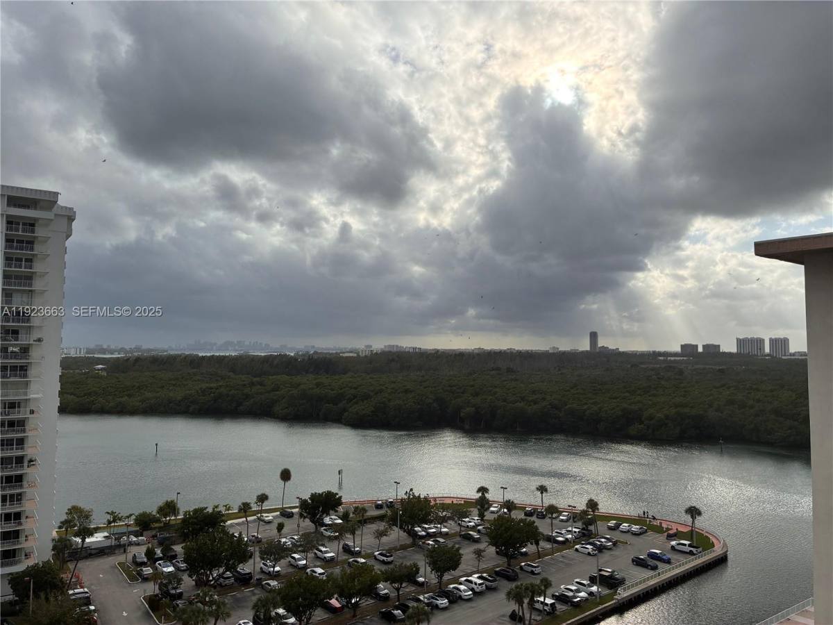 Apartment for rent at 400 Kings Point Dr #1522, North Miami Beach, FL 33160