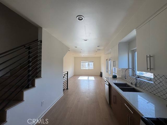 Townhouse for rent at 963 N St Andrews Place #963, Los Angeles, CA 90038