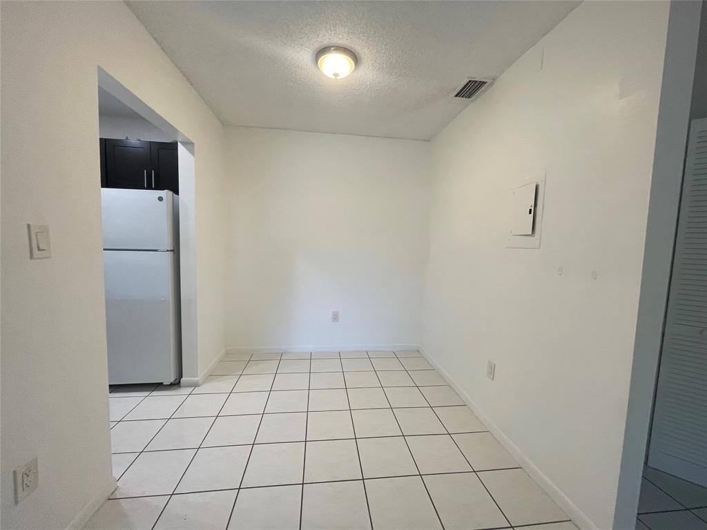 Condo for rent at 6040 Shaker Wood Circle #205, Fort Lauderdale, FL 33319