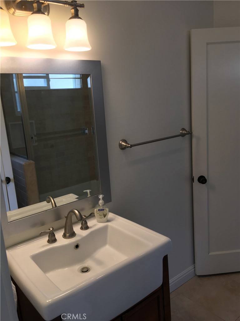 Apartment for rent at 435 1 2 Heliotrope Ave #435, Corona Del Mar, CA 92625