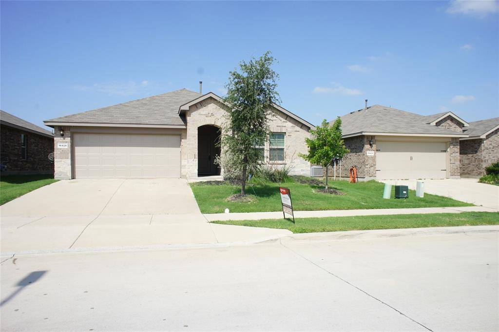 Apartment for rent at 16428 Milwaukee St, Justin, TX 76247