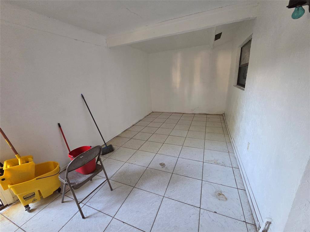 Apartment for rent at 5204 NW 15th Court, Fort Lauderdale, FL 33313