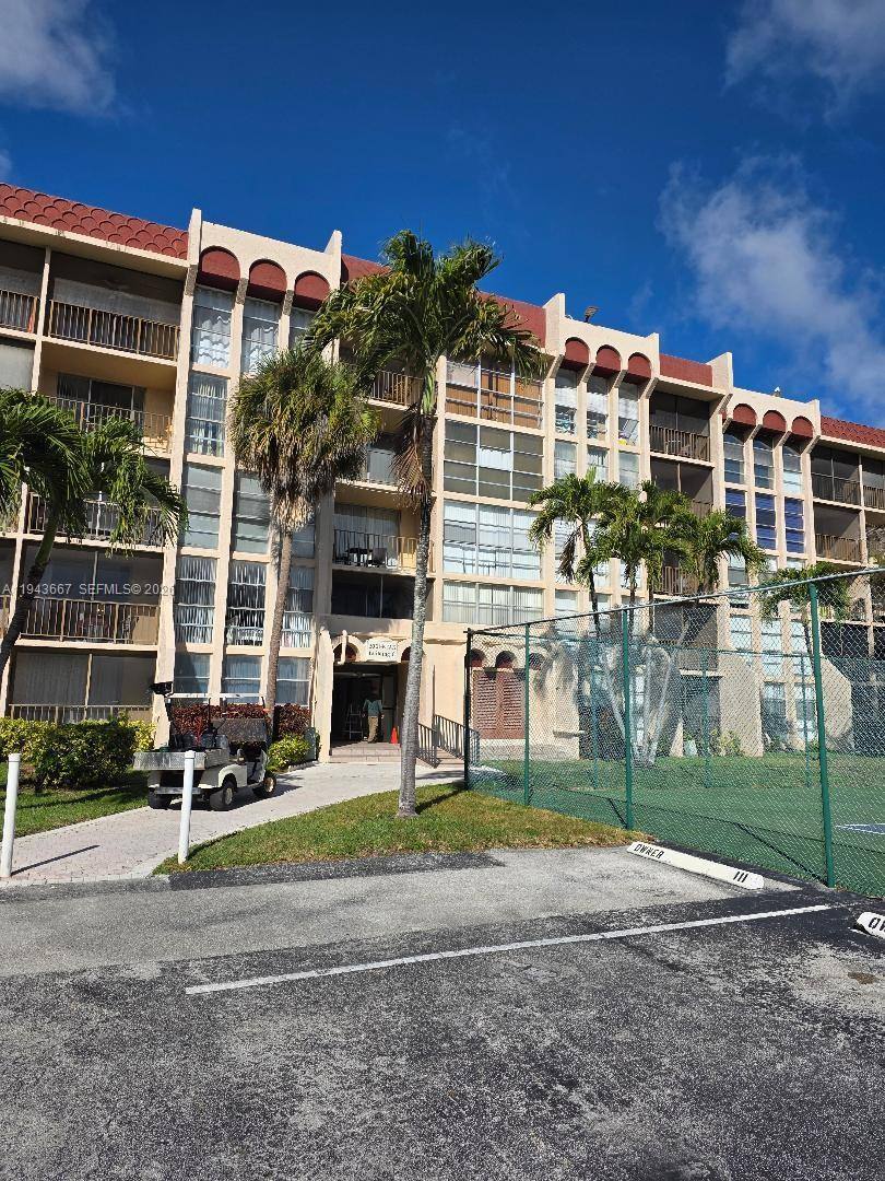 Apartment for rent at 2000 Atlantic Shores Blvd #104, Hallandale, FL 33009