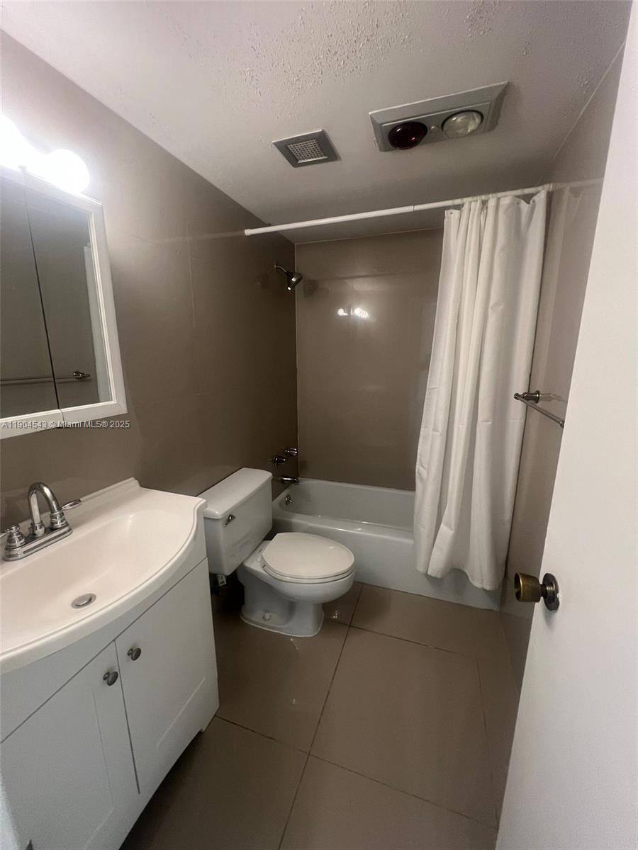 Apartment for rent at 1965 S Ocean Dr #196510P, Hallandale, FL 33009