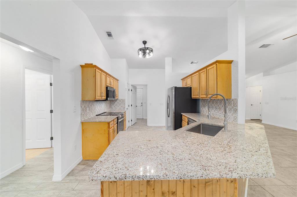 Apartment for rent at 13688 SW 113th Lane, Dunnellon, FL 34432