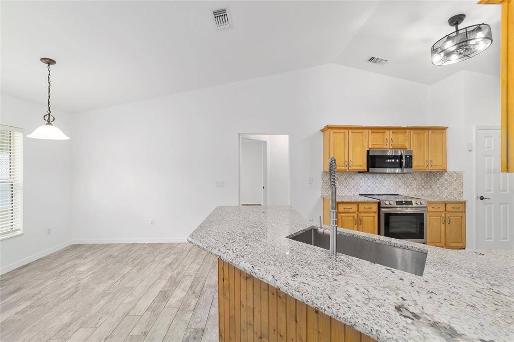 Apartment for rent at 13688 SW 113th Lane, Dunnellon, FL 34432
