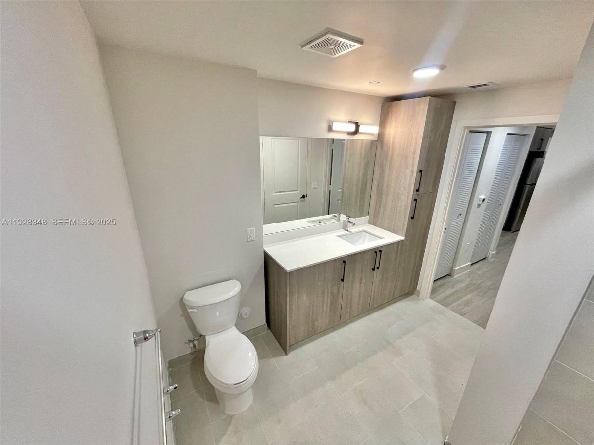 Apartment for rent at 18412 Homestead Ave #124, Miami, FL 33157