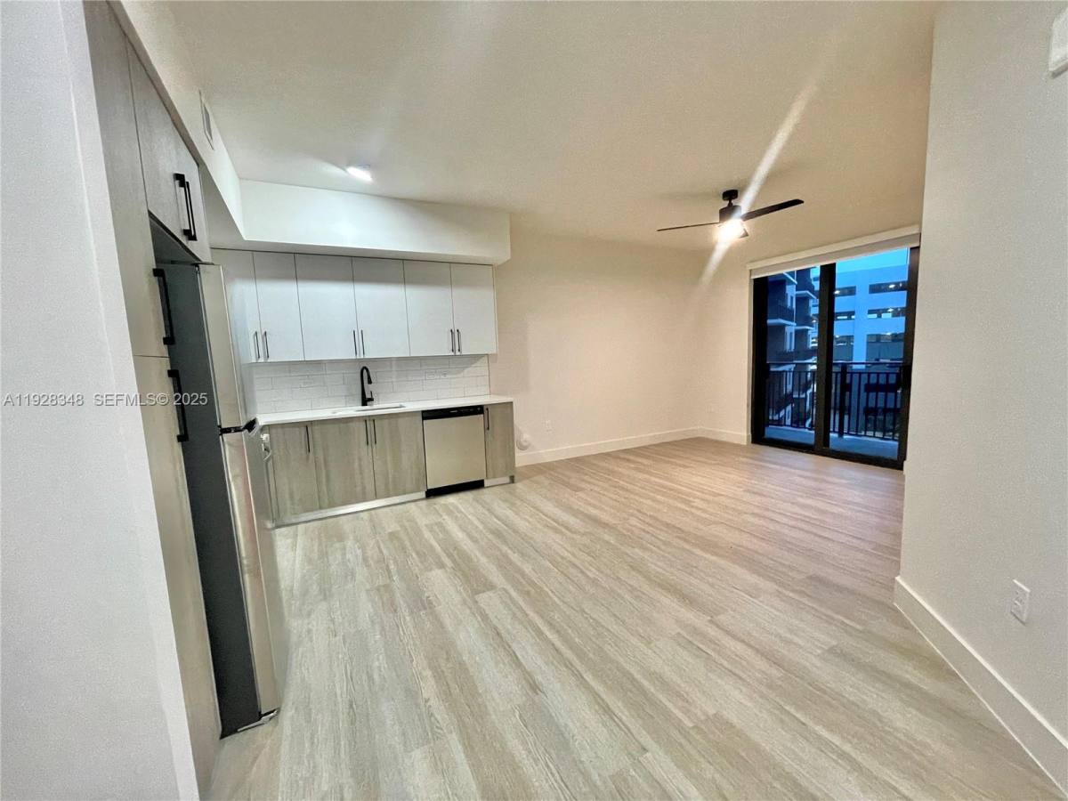Apartment for rent at 18412 Homestead Ave #124, Miami, FL 33157