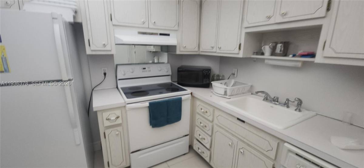 Condo for rent at 1985 S Ocean Dr #198515H, Hallandale, FL 33009