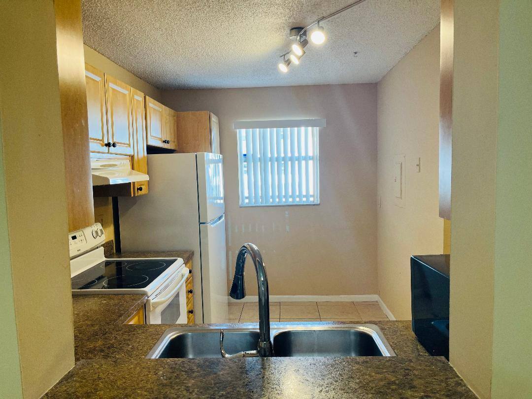 Apartment for rent at 2885 SW 22nd Ave #106, Delray Beach, FL 33445