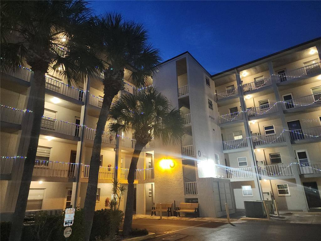Condo for rent at 3064 Lake Bayshore Dr #115, Bradenton, FL 34205