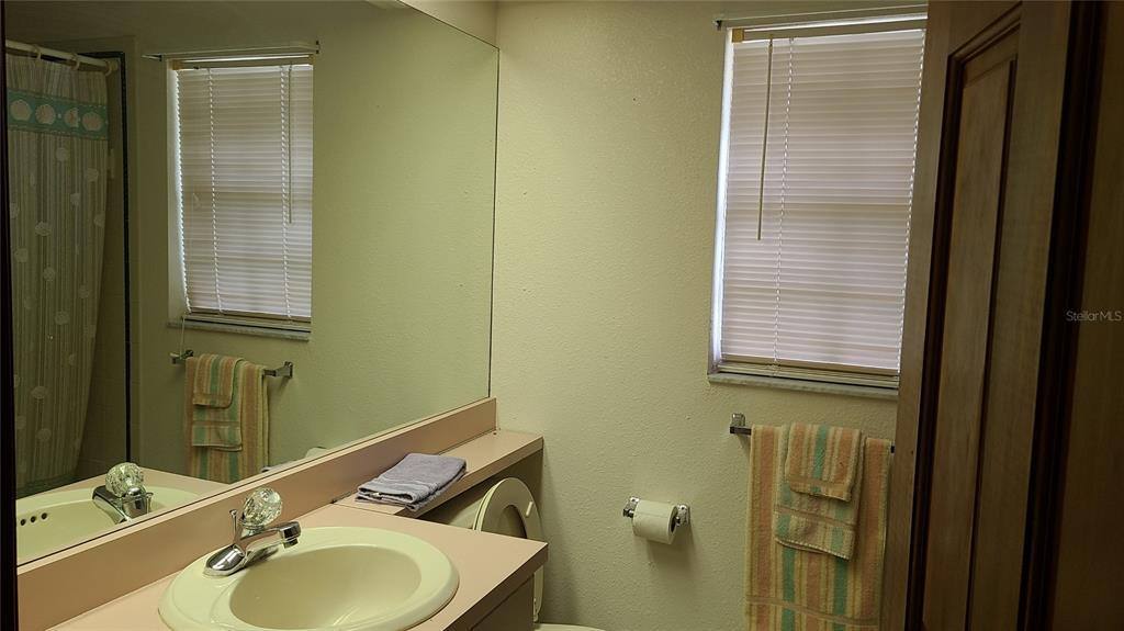 Apartment for rent at 8404 Barrett Place, Tampa, FL 33617