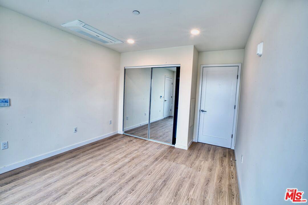 Apartment for rent at 14629 Erwin St #201, Van Nuys, CA 91411