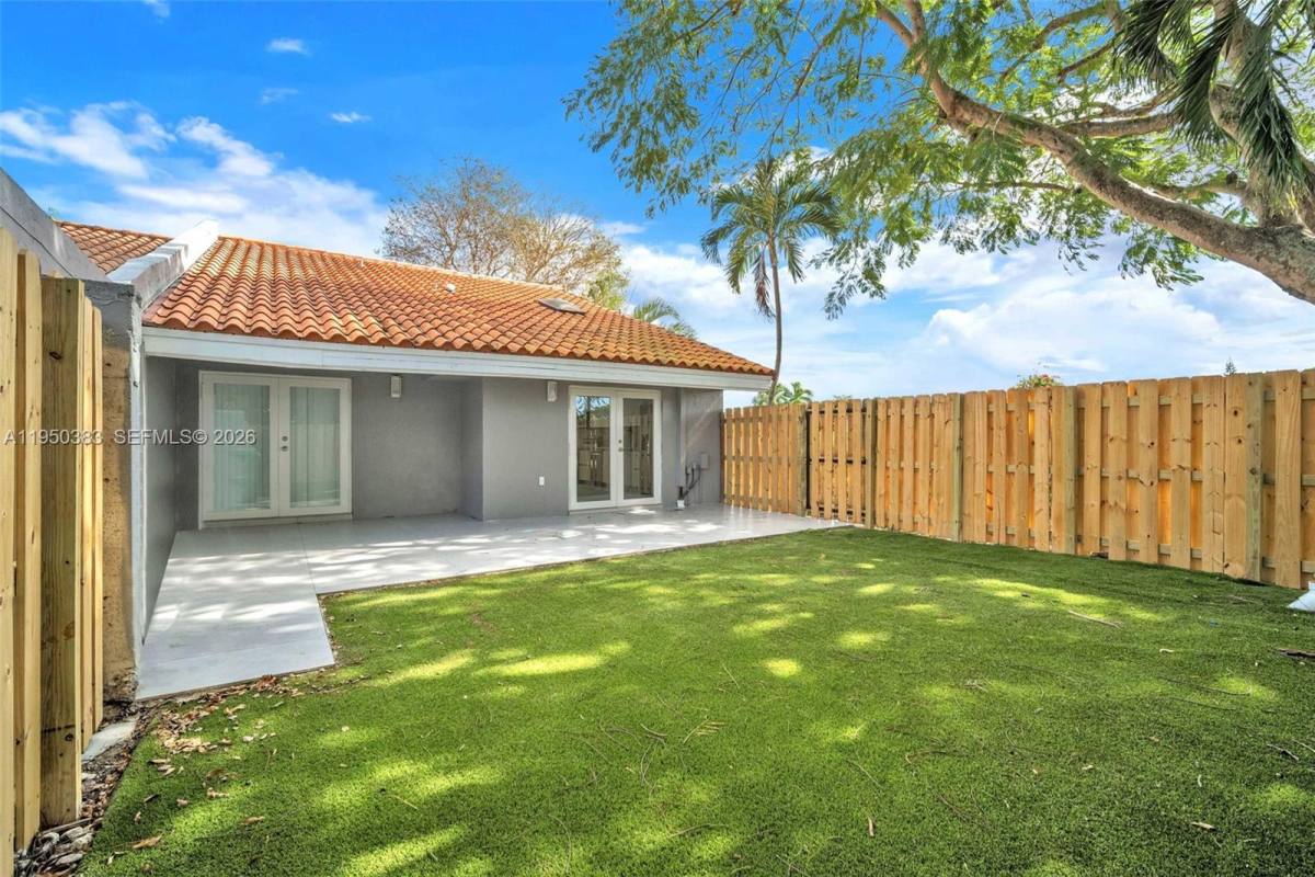 Townhouse for rent at 8394 SW 148th Ave, Miami, FL 33193