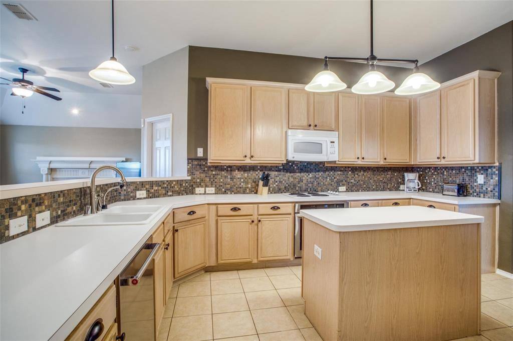 Apartment for rent at 3811 Strattford Dr, Frisco, TX 75035