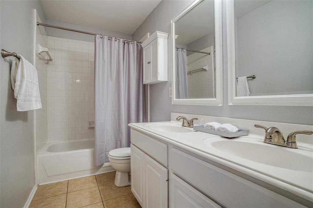 Apartment for rent at 3811 Strattford Dr, Frisco, TX 75035