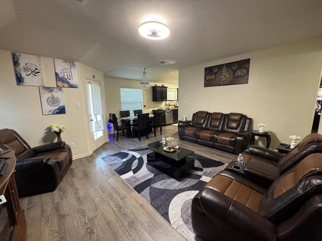 Apartment for rent at 13409 Pine Needle St, Manor, TX 78653