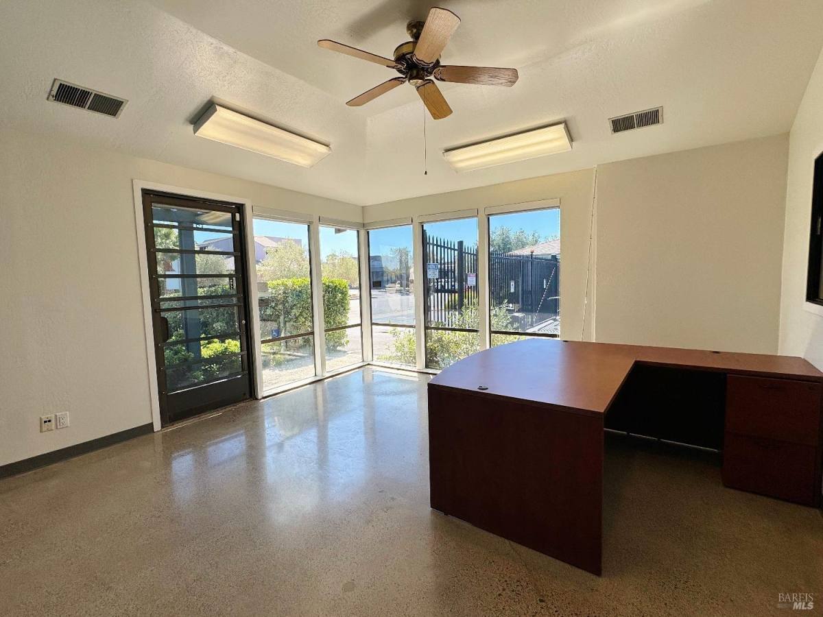 Apartment for rent at 14 Commercial Blvd #133, Novato, CA 94949