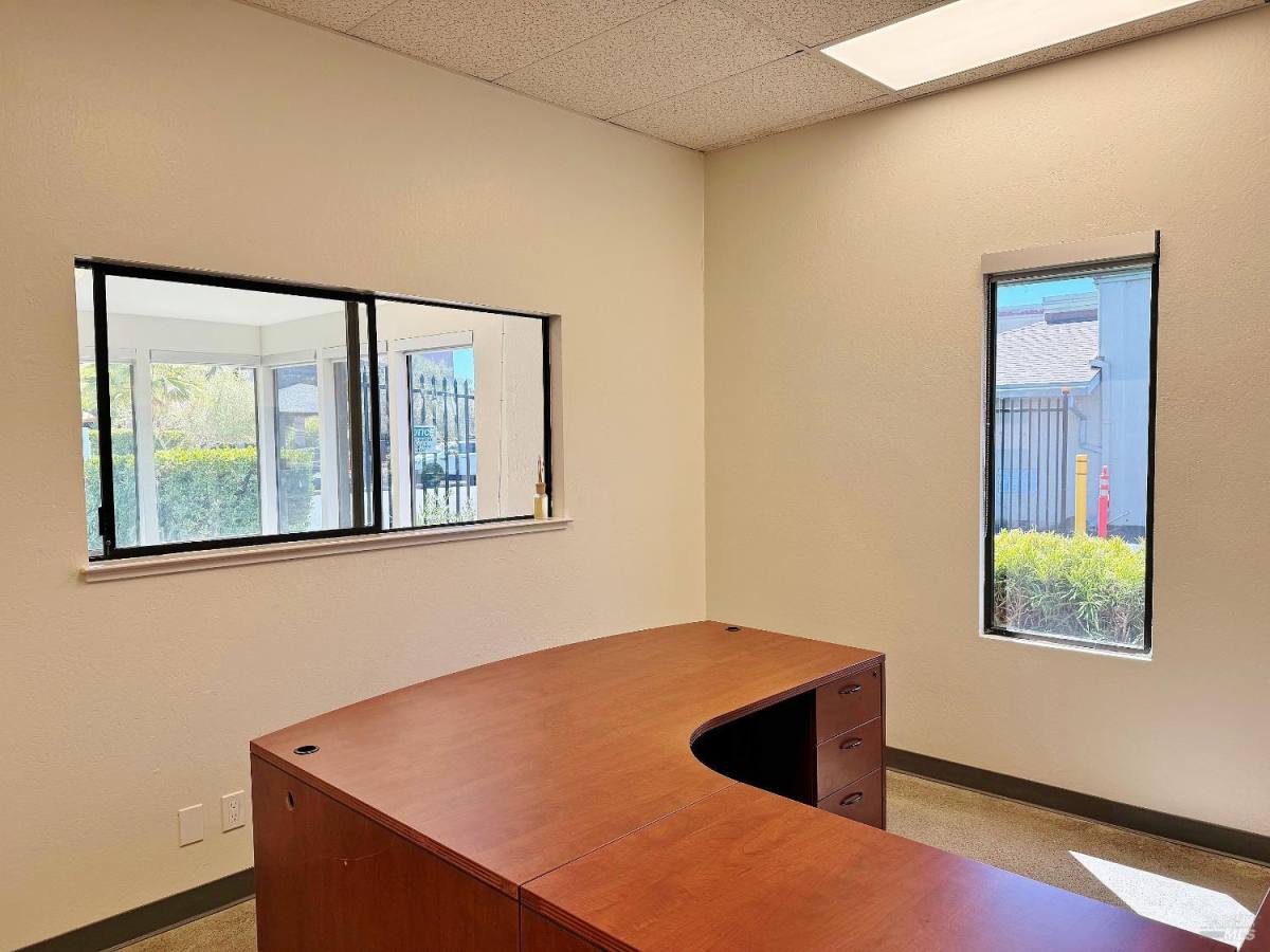 Apartment for rent at 14 Commercial Blvd #133, Novato, CA 94949