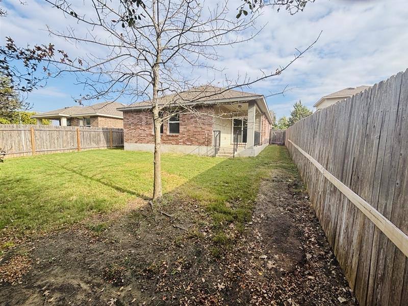 Apartment for rent at 1418 Walden Pond Dr, Pflugerville, TX 78660