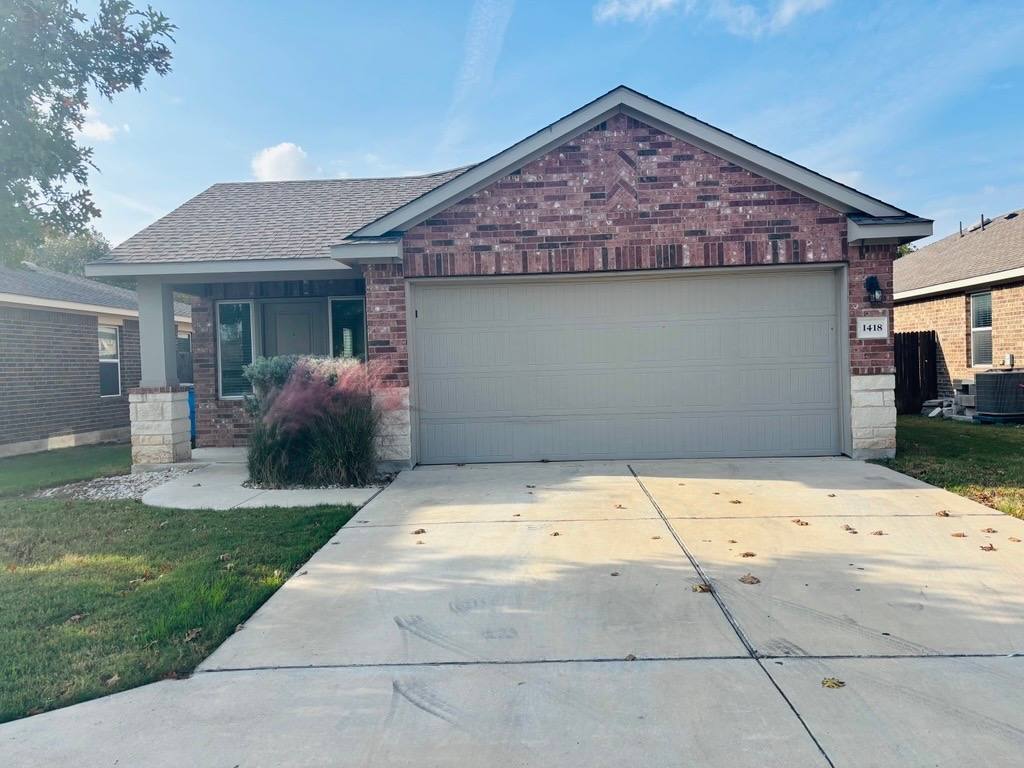 Apartment for rent at 1418 Walden Pond Dr, Pflugerville, TX 78660