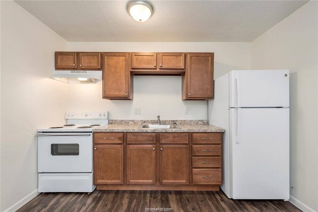 Townhouse for rent at 4309 College Main St #5, Bryan, TX 77801