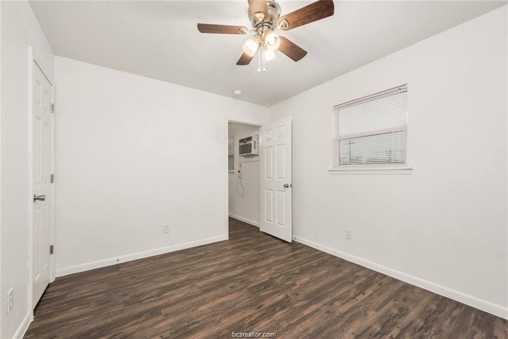 Townhouse for rent at 4309 College Main St #5, Bryan, TX 77801