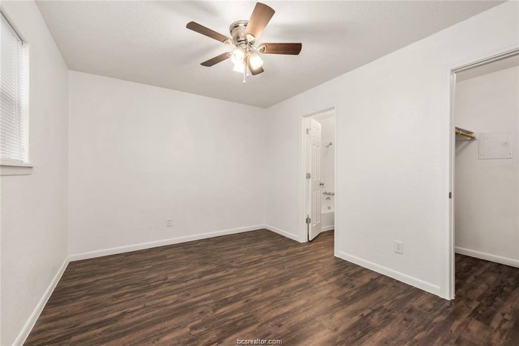 Townhouse for rent at 4309 College Main St #5, Bryan, TX 77801